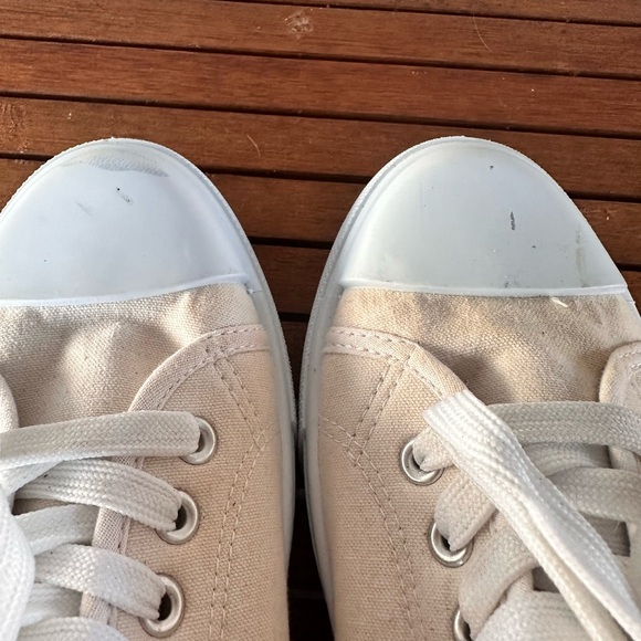 Bobbie Brooks women’s canvas shoes size 8 - Picture 10 of 10